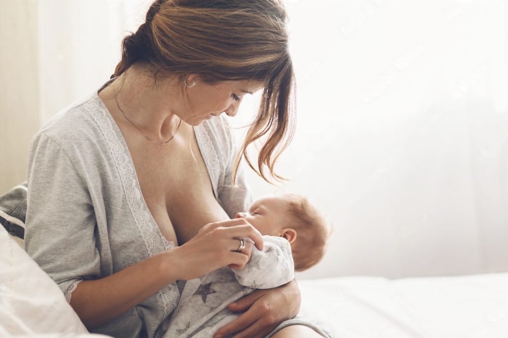 Breastfeeding Essentials: Must-Have Feeding Supplies for Nursing Moms
